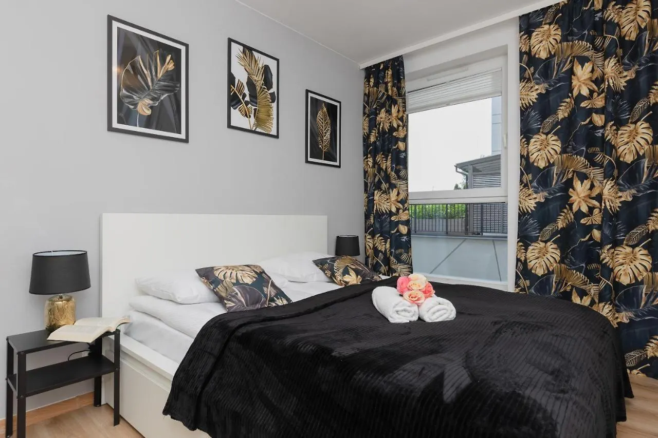 Warszawa Wawrzyszewska Apartment by Renters Polska